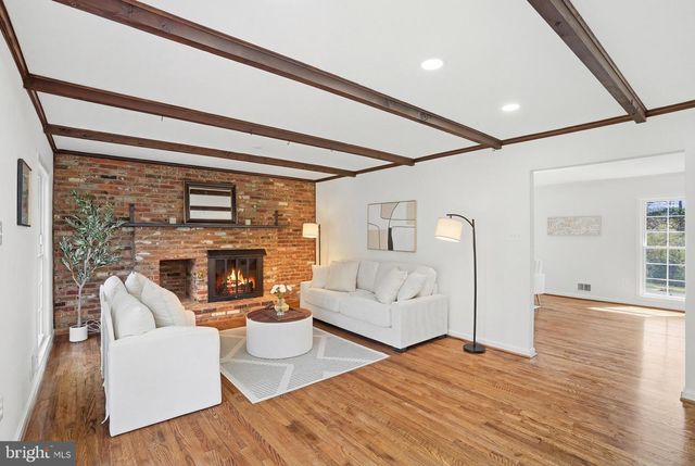 1002 KIMBERWICKE RD, Mclean, VA 22102