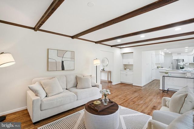 1002 KIMBERWICKE RD, Mclean, VA 22102