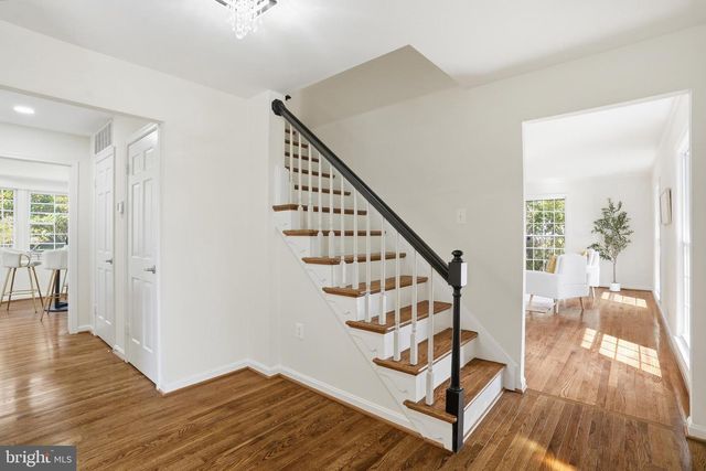 1002 KIMBERWICKE RD, Mclean, VA 22102