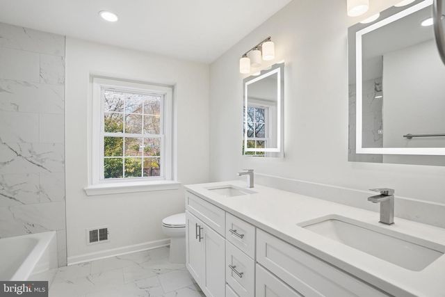 1002 KIMBERWICKE RD, Mclean, VA 22102