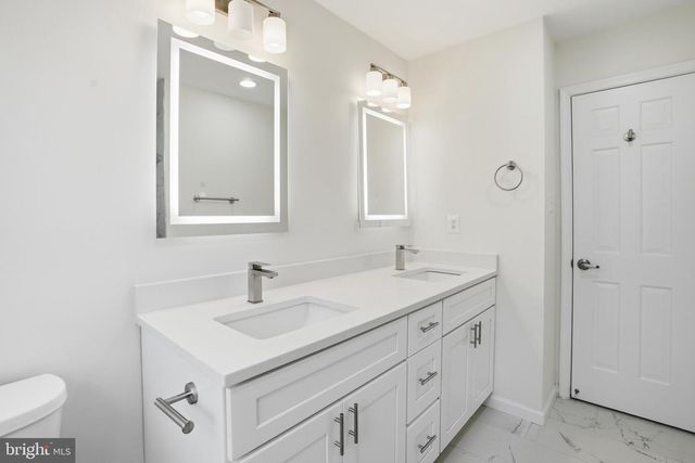 1002 KIMBERWICKE RD, Mclean, VA 22102