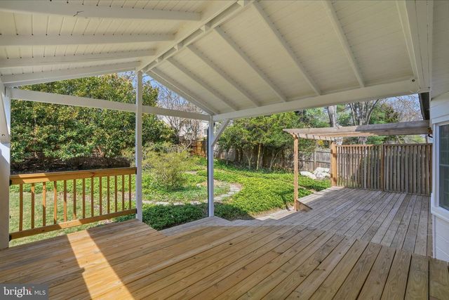 1002 KIMBERWICKE RD, Mclean, VA 22102