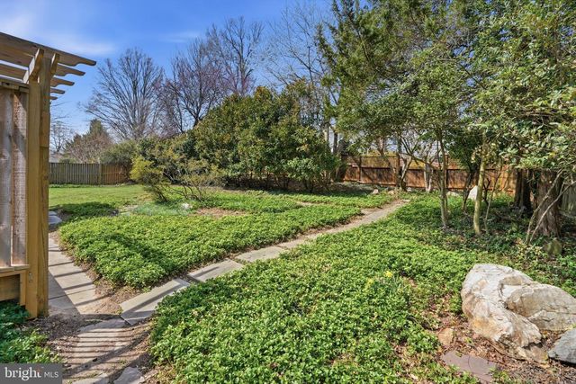 1002 KIMBERWICKE RD, Mclean, VA 22102