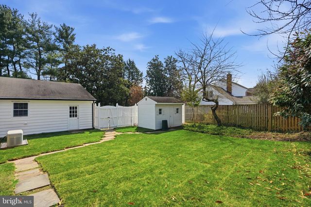 1002 KIMBERWICKE RD, Mclean, VA 22102