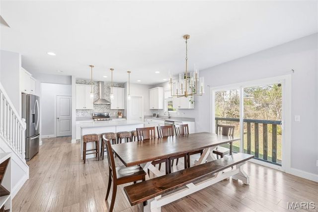 228 Carlton Point Drive, Wentzville, MO 63385