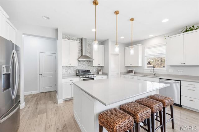 228 Carlton Point Drive, Wentzville, MO 63385