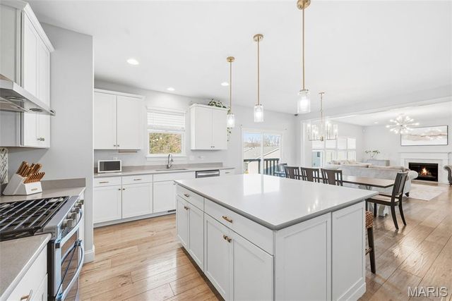 228 Carlton Point Drive, Wentzville, MO 63385