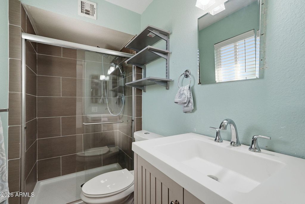 Image 17 of property listing at 18815 N 22ND Lane, Phoenix, AZ 85027