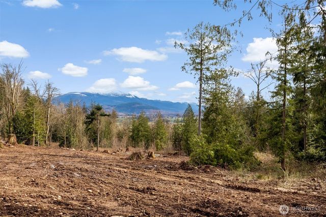 7220 Cliffside Lane, Sedro Woolley, WA 98284