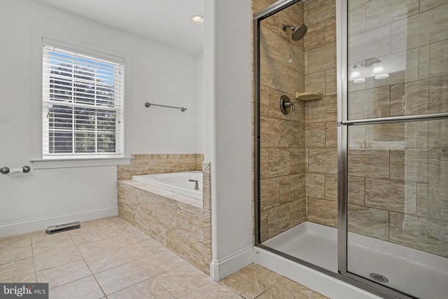 404 SORBIE LN, Mechanicsburg, PA 17050