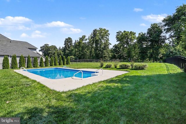 404 SORBIE LN, Mechanicsburg, PA 17050