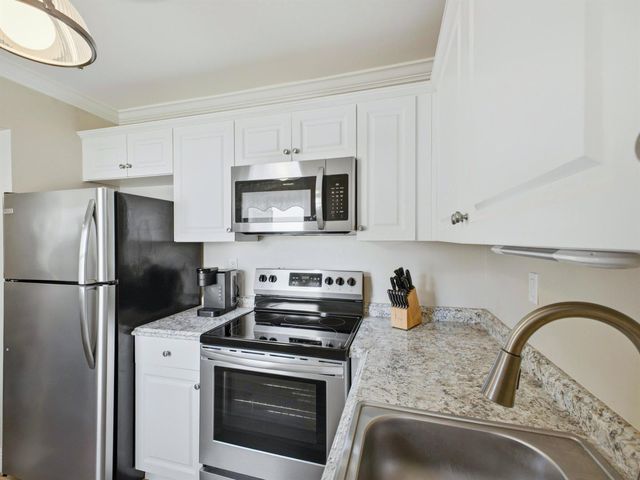 755 Normandy P, Delray Beach, FL 33484