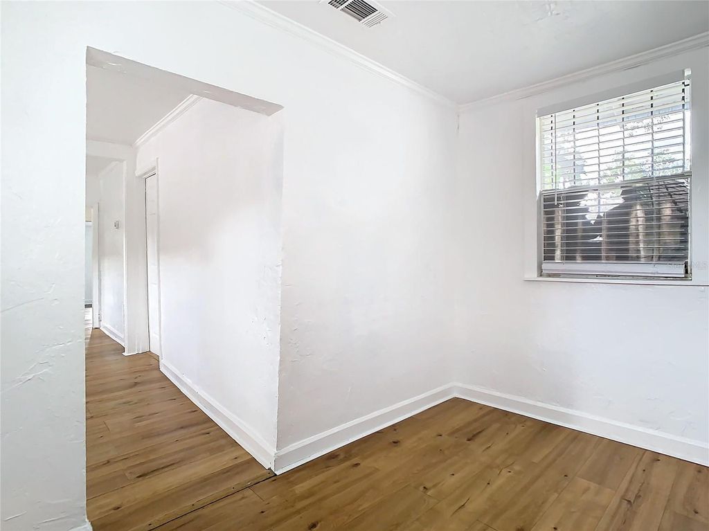 Image 11 of property listing at 914 26TH STREET, Orlando, FL 32805