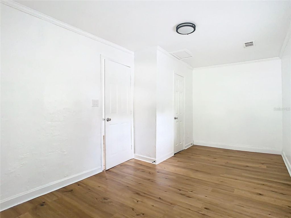 Image 22 of property listing at 914 26TH STREET, Orlando, FL 32805