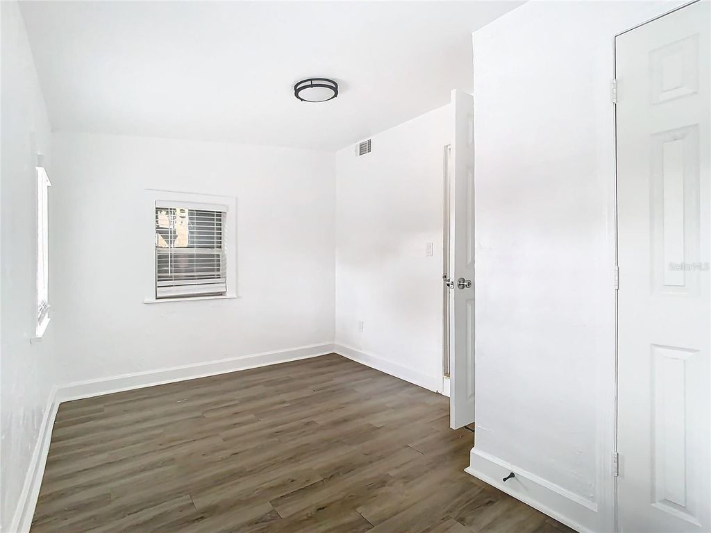 Image 26 of property listing at 914 26TH STREET, Orlando, FL 32805