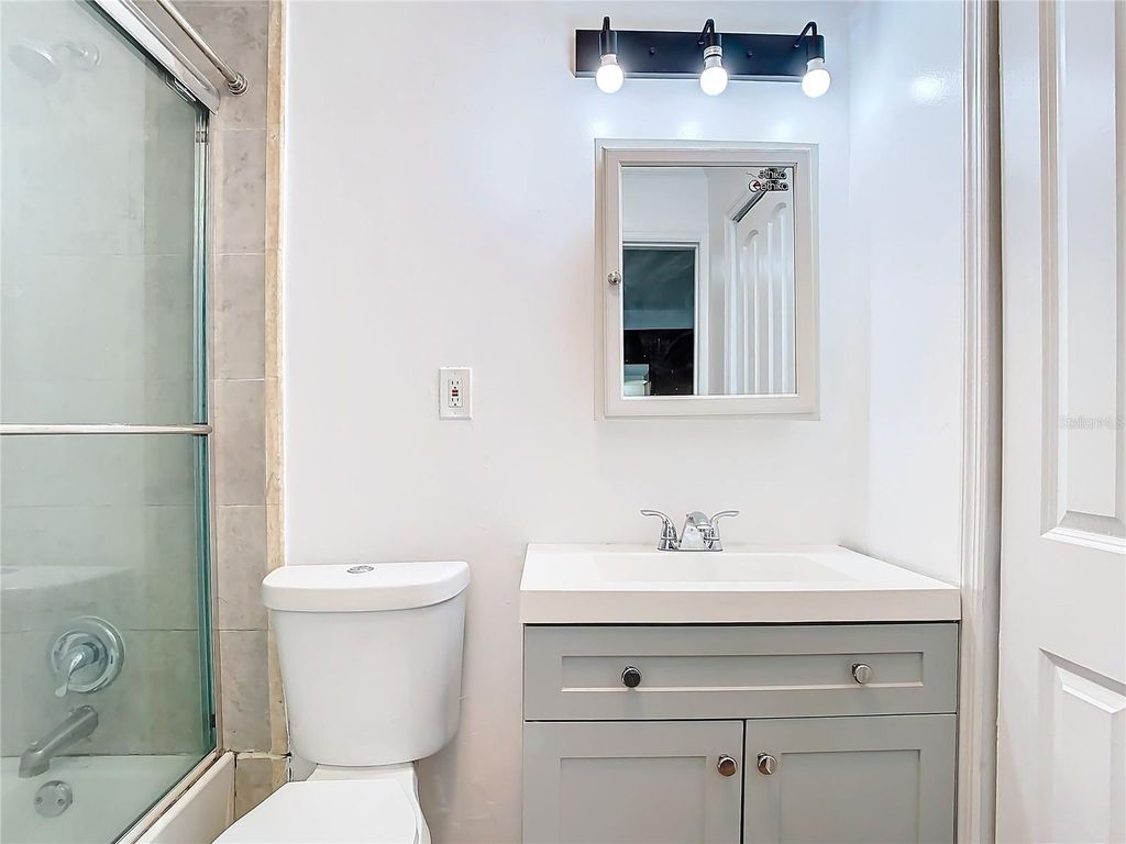 Image 29 of property listing at 914 26TH STREET, Orlando, FL 32805