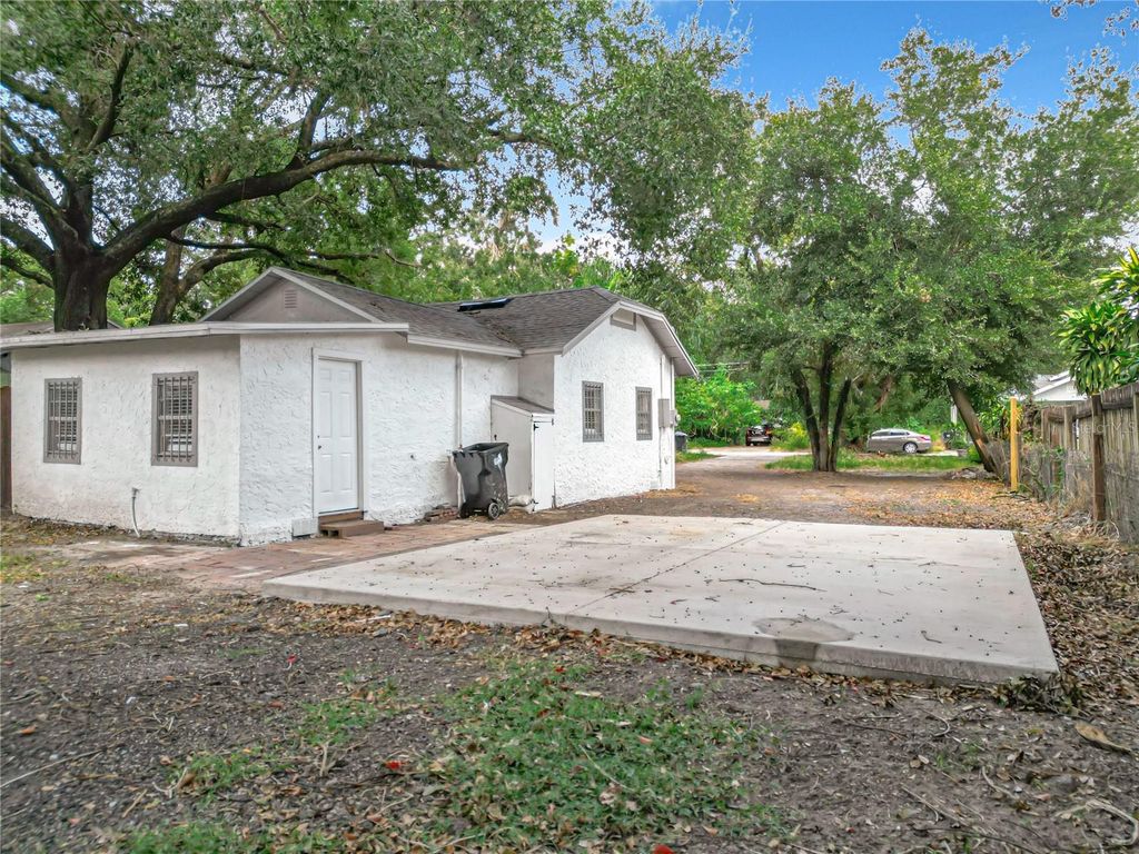 Image 33 of property listing at 914 26TH STREET, Orlando, FL 32805