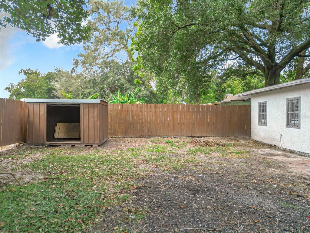 Image 35 of property listing at 914 26TH STREET, Orlando, FL 32805