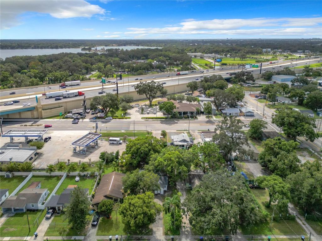 Image 39 of property listing at 914 26TH STREET, Orlando, FL 32805