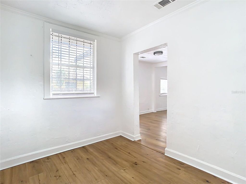 Image 10 of property listing at 914 26TH STREET, Orlando, FL 32805