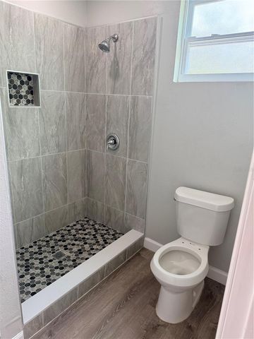 1002 E BOUGAINVILLEA AVENUE, Tampa, FL 33612