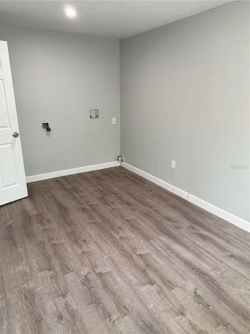 1002 E BOUGAINVILLEA AVENUE, Tampa, FL 33612