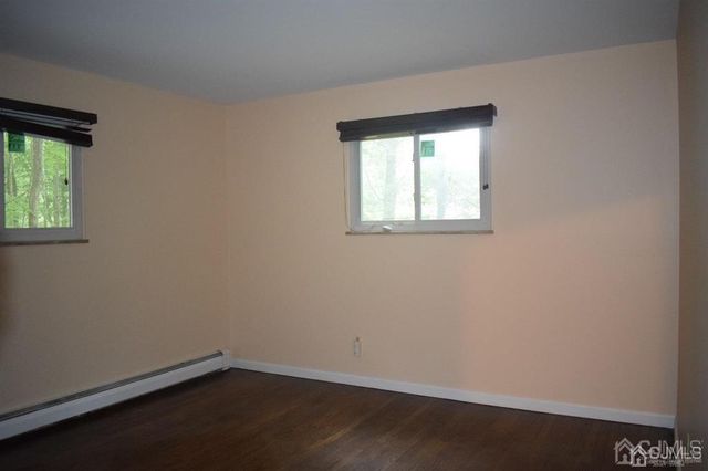 13 Pinter Lane, South Brunswick, NJ 08852
