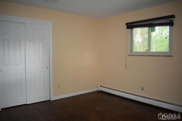 13 Pinter Lane, South Brunswick, NJ 08852