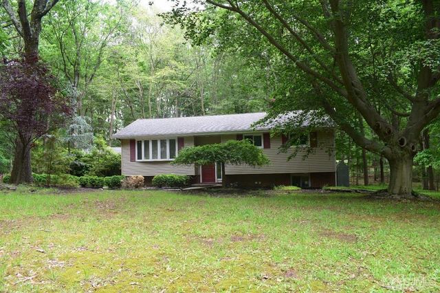13 Pinter Lane, South Brunswick, NJ 08852