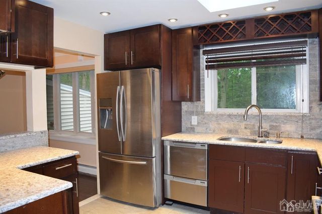 13 Pinter Lane, South Brunswick, NJ 08852