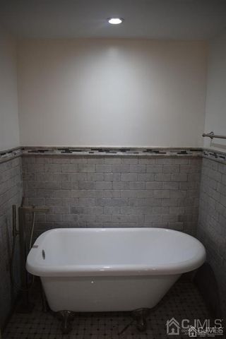 13 Pinter Lane, South Brunswick, NJ 08852