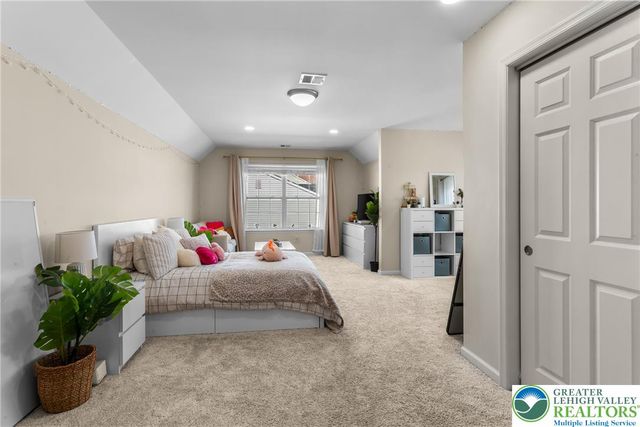 540 Chief Tatamy Street, Tatamy Boro, PA 18045