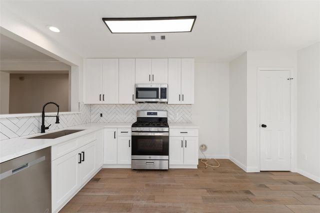 13222 Skyview Landing Drive, Houston, TX 77047