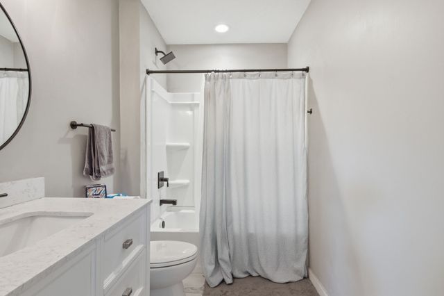 7512 Chester Rd, Fairview, TN 37062