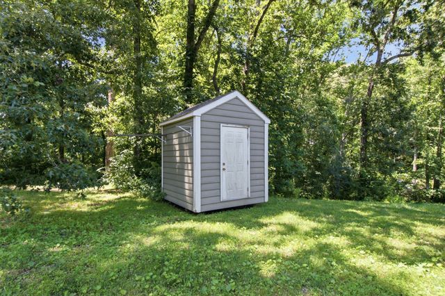 7512 Chester Rd, Fairview, TN 37062
