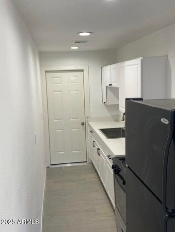 2024 N 26TH Place, Phoenix, AZ 85008