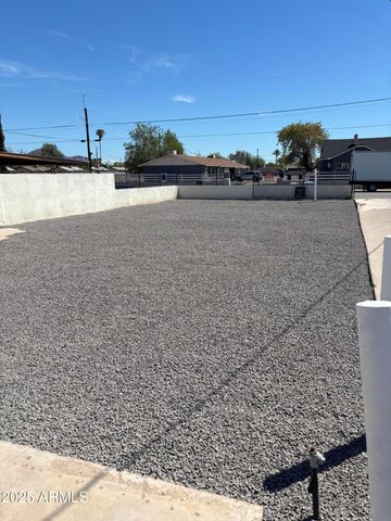 2024 N 26TH Place, Phoenix, AZ 85008