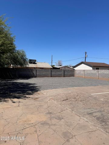 2024 N 26TH Place, Phoenix, AZ 85008