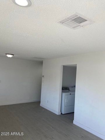 2024 N 26TH Place, Phoenix, AZ 85008