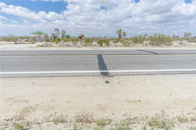 1323 Bear Valley, Pinon Hills, CA 92372