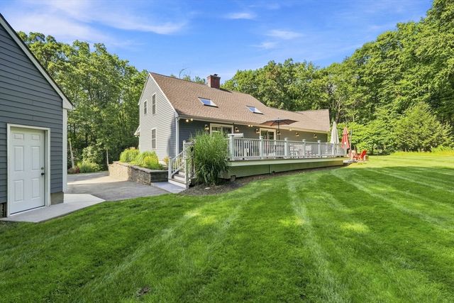 51 Barton Ave, Belchertown, MA 01007