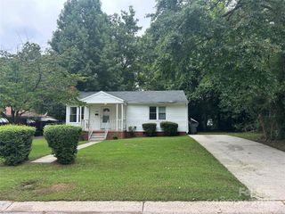 1004 Druid Circle, Charlotte, NC 28206
