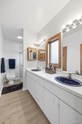 10112 Lake Ridge Court, Hillsboro, MO 63050