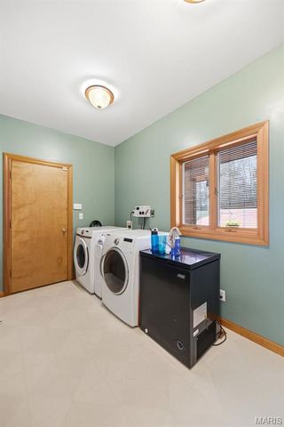 10112 Lake Ridge Court, Hillsboro, MO 63050