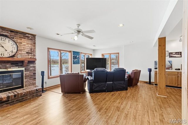 10112 Lake Ridge Court, Hillsboro, MO 63050