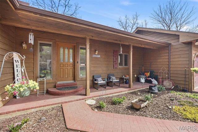 10112 Lake Ridge Court, Hillsboro, MO 63050