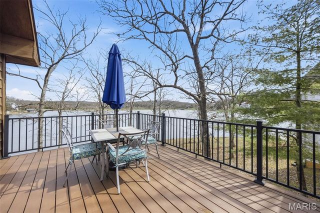 10112 Lake Ridge Court, Hillsboro, MO 63050