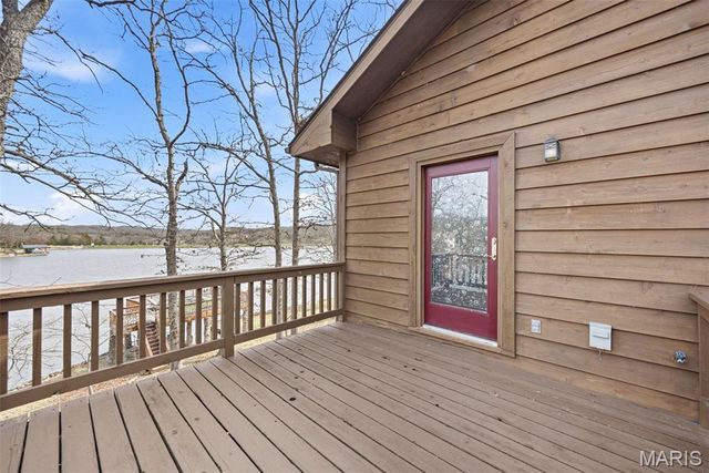 10112 Lake Ridge Court, Hillsboro, MO 63050