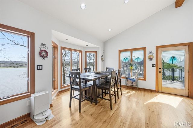 10112 Lake Ridge Court, Hillsboro, MO 63050