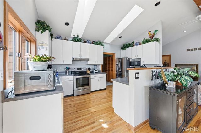 10112 Lake Ridge Court, Hillsboro, MO 63050